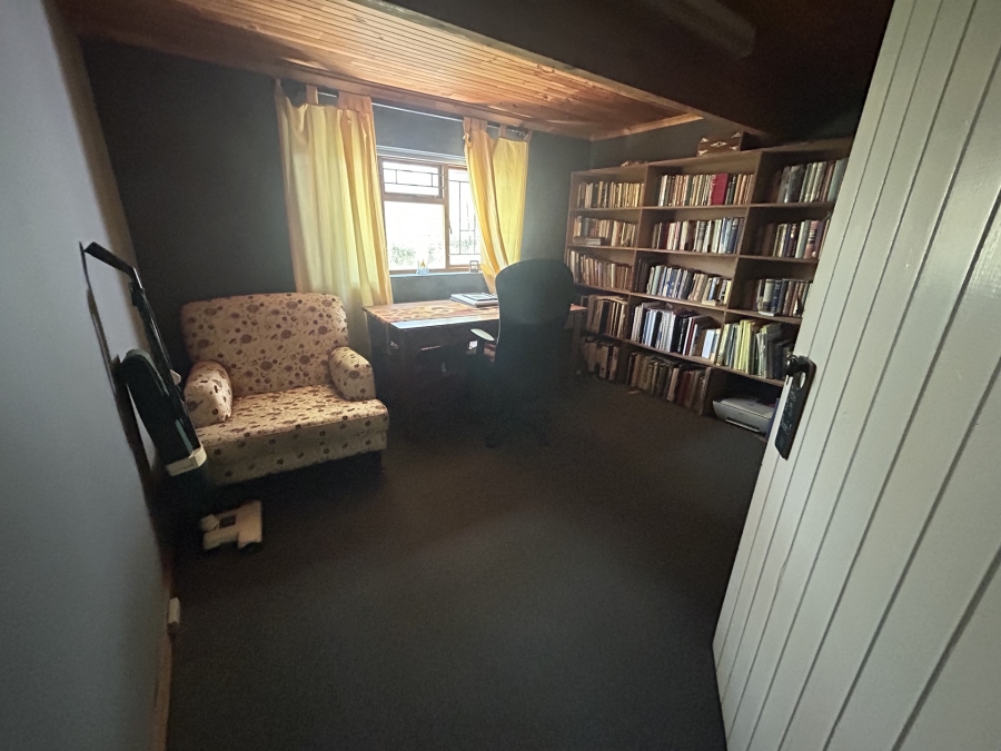 6 Bedroom Property for Sale in Napier Western Cape